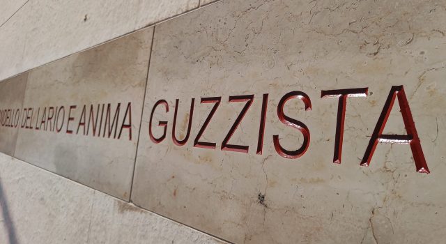 Manutenzione del Monumento a Carlo Guzzi